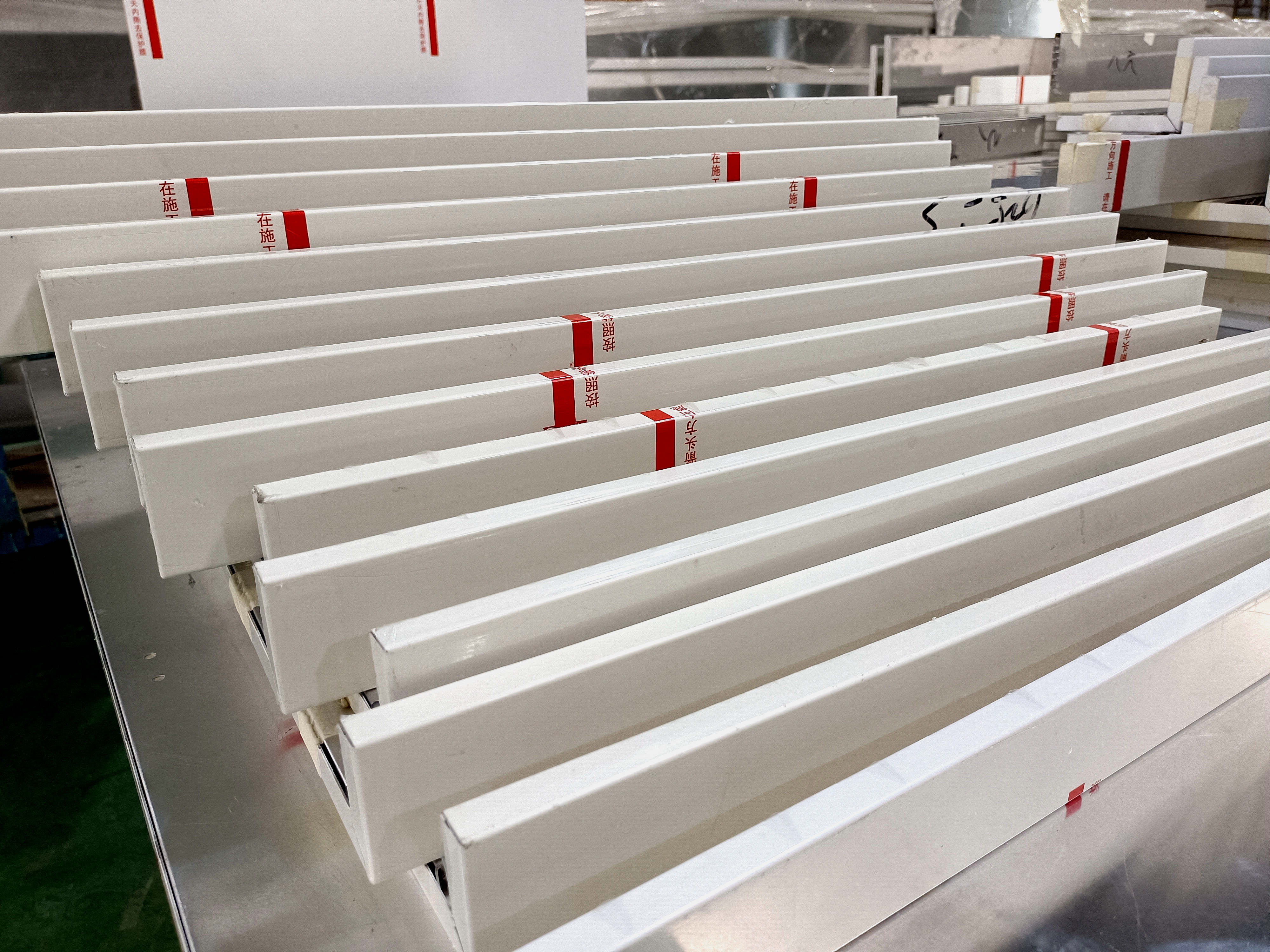 15mm滚涂白蜂窝板