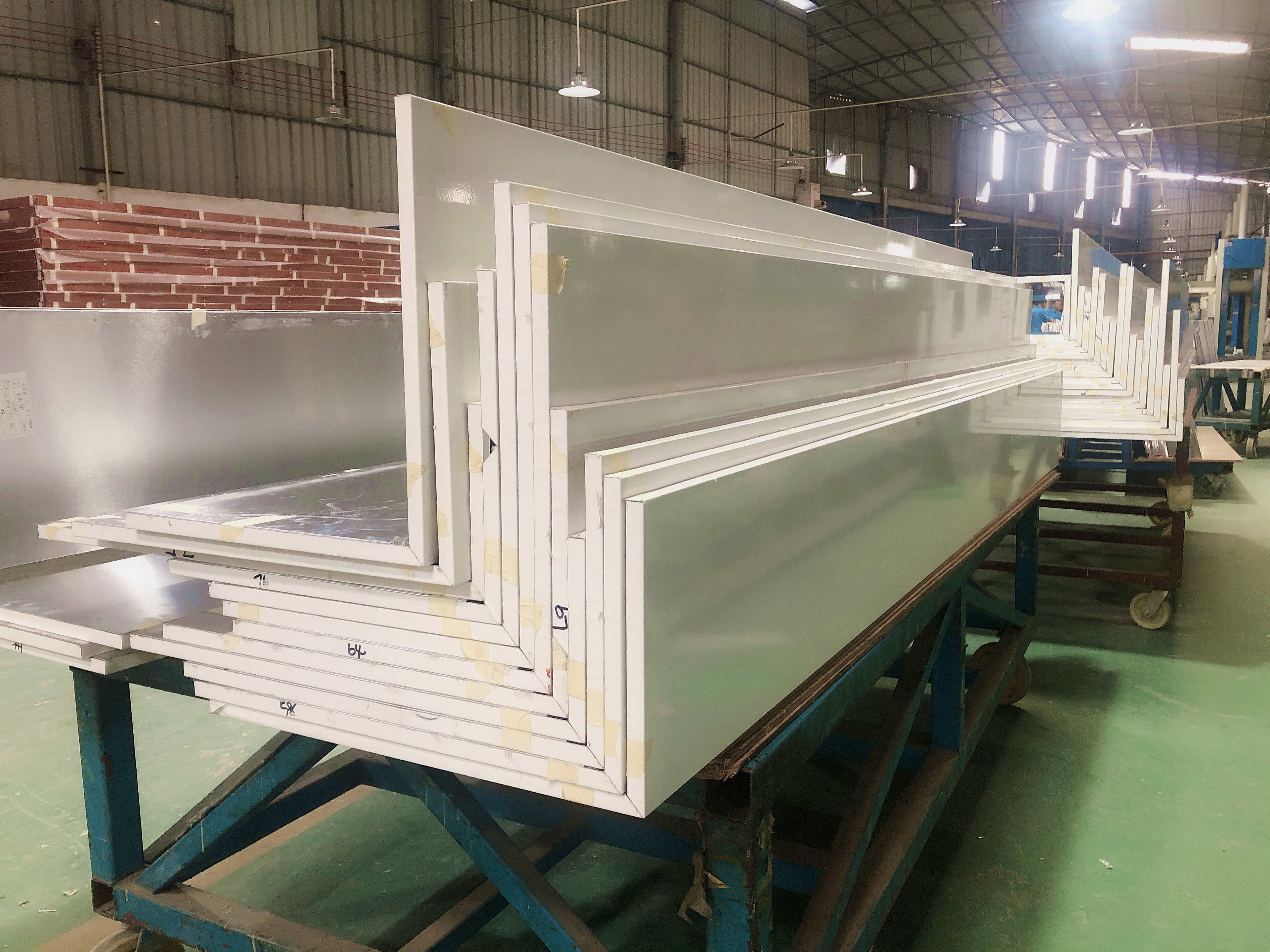 20mm白色铝蜂窝板