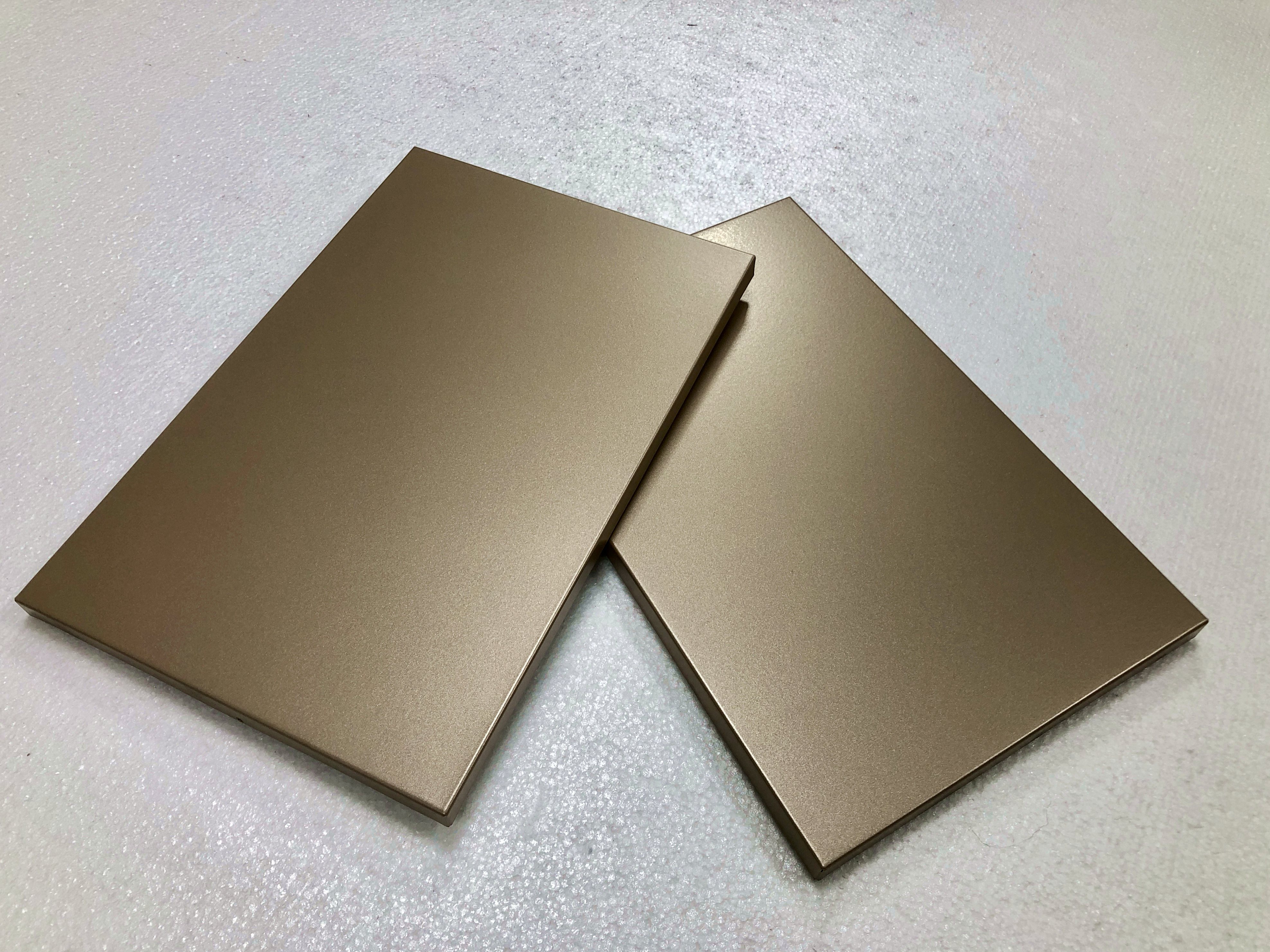 15mm喷涂香槟金色蜂窝板